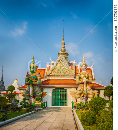 Beautiful view of War Arun. Bangkok, Thailand. Beautiful view of War Arun. Bangkok, Thailand. 50750571