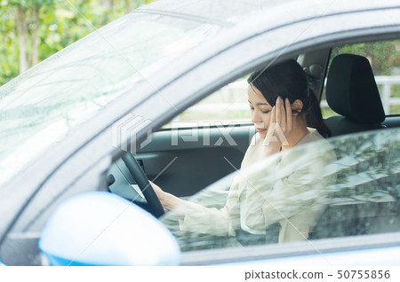 一個女人開車 一個女人開車 50755856