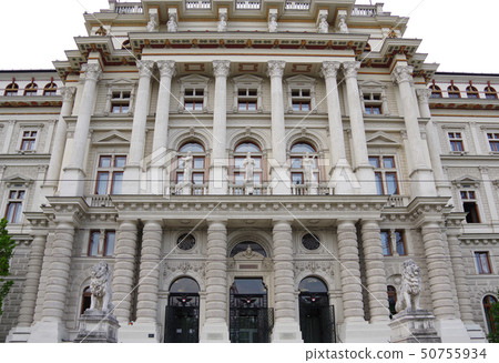 Vienna Supreme Court front Vienna Supreme Court front 50755934