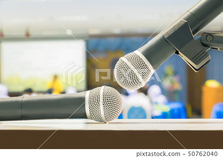 Close up two microphone wireless Stand  50762040