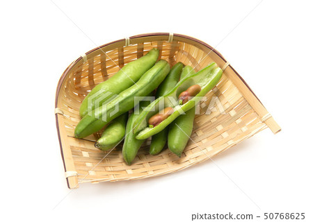 Pink broad beans 50768625