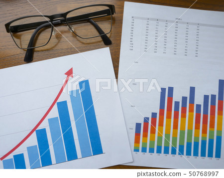 Business image · graph · glasses 50768997