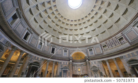 Ceiling part inside Rome Pantheon 50781973