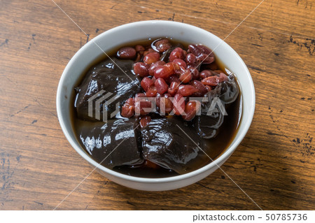 台灣草藥黑果凍甘草黑果凍台灣甜點 50785736