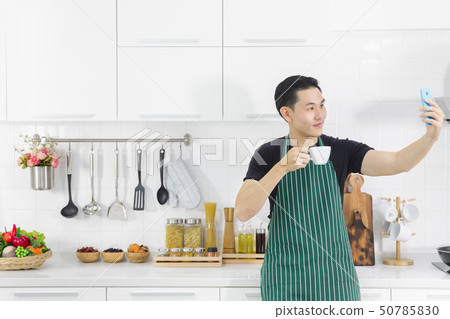 MAN IN APRON 50785830