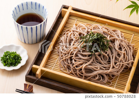 Zaru soba 50788028