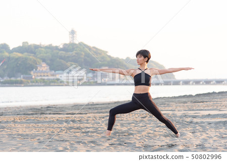 瑜伽教練瑜伽姿勢 瑜伽教練瑜伽姿勢 50802996