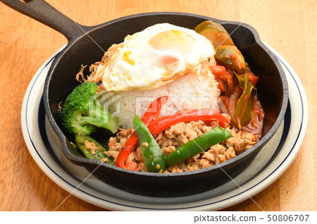 Thai food Gapao rice Teppan rice 50806707