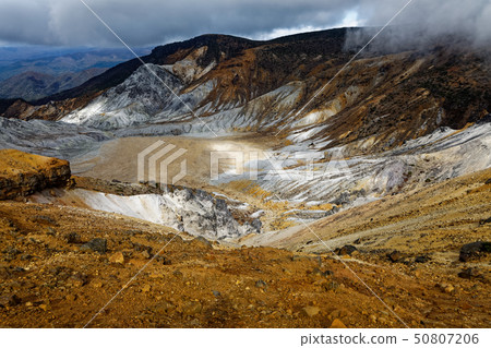 Full view of Natsunohira of Adatara mountain Full view of Natsunohira of Adatara mountain 50807206