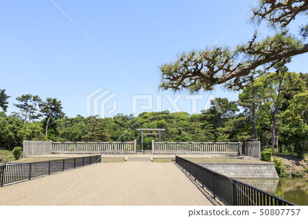 Osaka, Nintoku emperor's tomb (Dasen Ling old tomb), world heritage 50807757