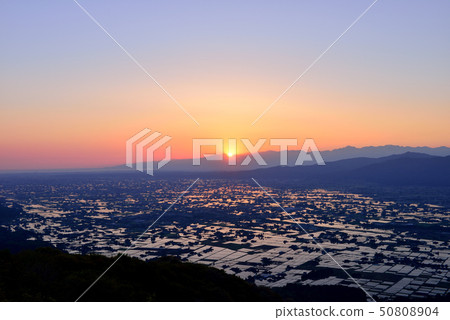 Scattered village in the morning 50808904