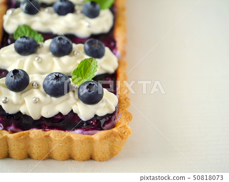Blueberry rare cheese tart up (right space) 50818073