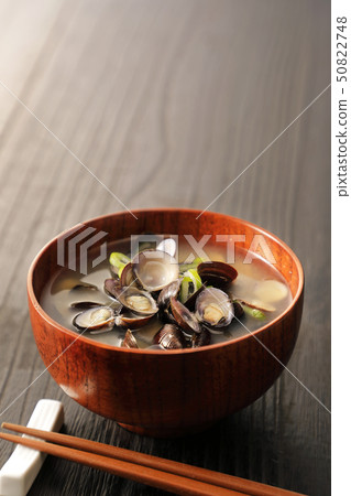 Shijimino miso soup 50822748
