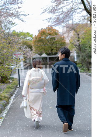 Parents and children 50825904