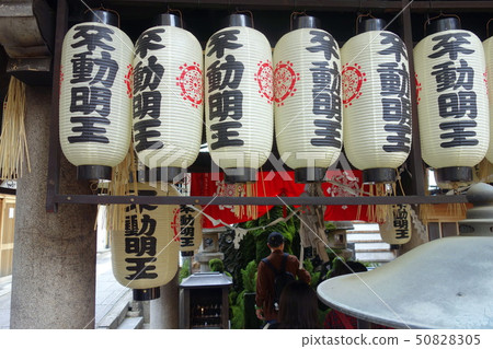 Hozenji lanterns 50828305
