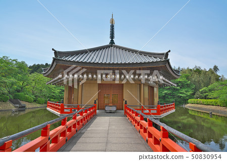奈良縣櫻井市安倍山[Abe Bunjuin Kinkaku Ukimido] 50830954