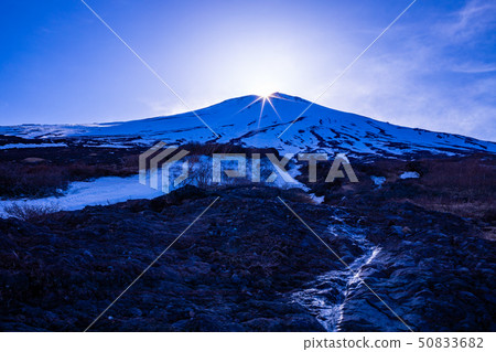 (Shizuoka Prefecture) Mt. Fuji Imitation waterfall Diamond Fuji 50833682