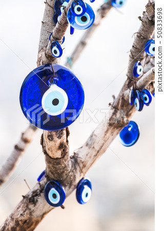 許多Nazar Bonjuu附屬於樹枝 50833698