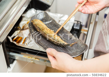烤魚的主婦 50834622