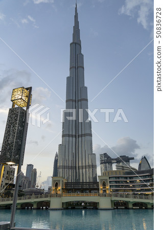 Dubai Birge Califa 50836728