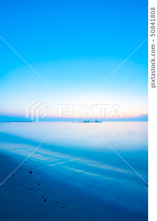 娜塔莎海岸的黎明 50841808