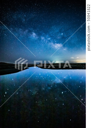娜塔莎海岸的夜空 50841822