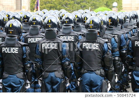 riot police 50845724