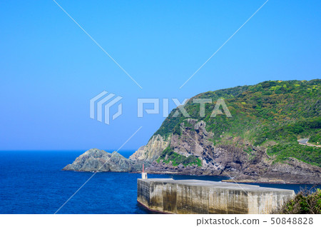 Superb view spot from Motonosumi Shrine Superb view spot from Motonosumi Shrine 50848828