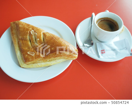 一杯咖啡 50854724