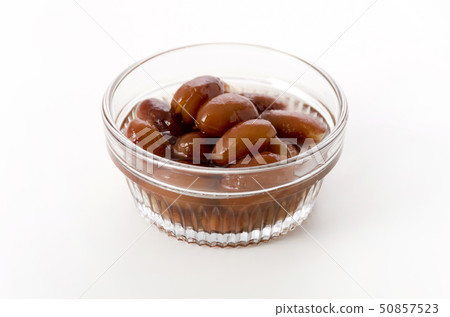 金豆的煮熟的豆子 50857523