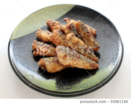 可口油煎的馬鯖魚 可口油煎的馬鯖魚 50861198