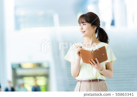 Female employee Business woman Business image Working woman 50863341