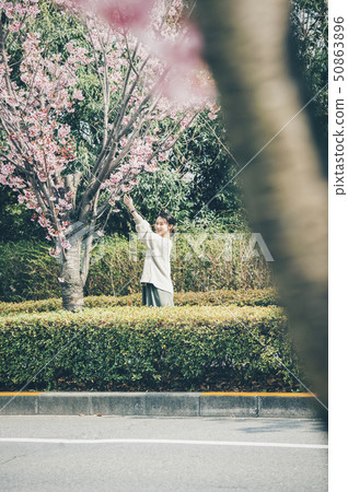 Spring woman portrait Spring woman portrait 50863896