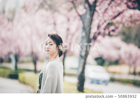 Spring woman portrait Spring woman portrait 50863932