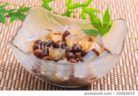 Cold dessert 50868658