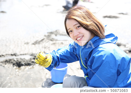 享受海鯛狩獵的少婦 50871083