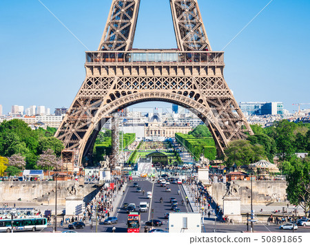 Paris Eiffel Tower and Champ de Mars Park Paris Eiffel Tower and Champ de Mars Park 50891865