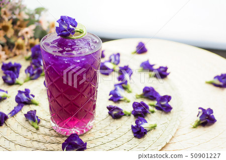 Healthy drink - Butterfly pea with lemon lime Healthy drink - Butterfly pea with lemon lime 50901227