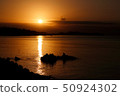 在Nago海灣的日落 50924302