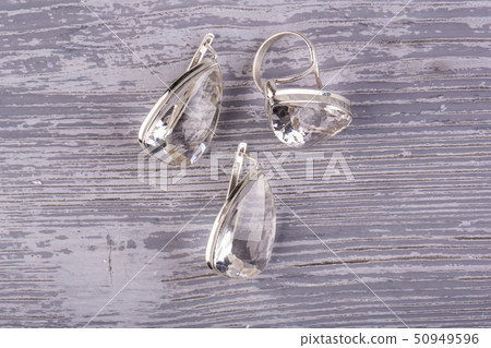 Magnificent earrings and a ring from the purest Magnificent earrings and a ring from the purest 50949596