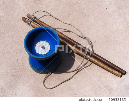 空中陀螺 50952185