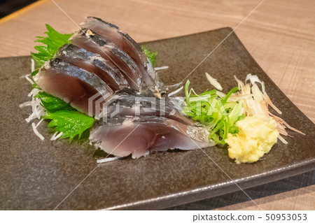 高知風味稻草烤醃鯖魚佐紫蘇葉佐料 高知風味稻草烤醃鯖魚佐紫蘇葉佐料 50953053