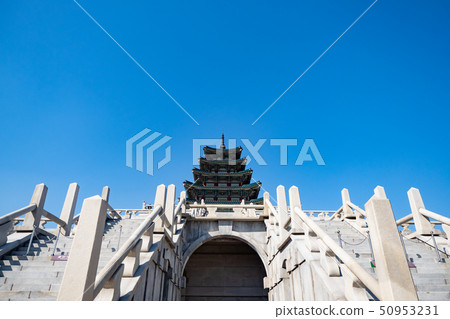 Gyeongbokgung Palace facade 50953231