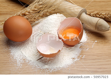 Materials needed to prepare cake dough on table Materials needed to prepare cake dough on table 50957023