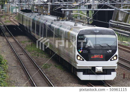 中央線特快Azusa：E257系列 50961115