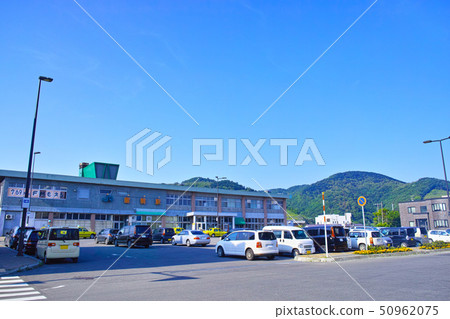 在北海道Rumoi市的Rumoi幹線的Rumoi站的視圖 在北海道Rumoi市的Rumoi幹線的Rumoi站的視圖 50962075