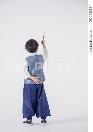 Children dress up in rainbow-colored Hanbok 087 50990384