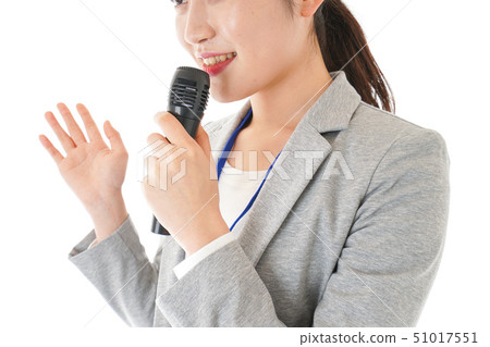 給演示文稿的女商人 給演示文稿的女商人 51017551