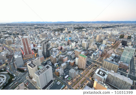 中央濱松市日落視圖 51031399