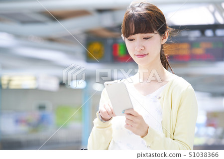 年輕女子站主場射擊合作“京王電鐵有限公司” 年輕女子站主場射擊合作“京王電鐵有限公司” 51038366